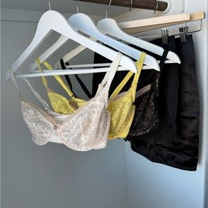 Victoria Secret LikeNew Bras, Size 32DD